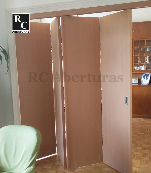 Divisor o puerta plegable en madera (Modelo J2) - Imagen 4
