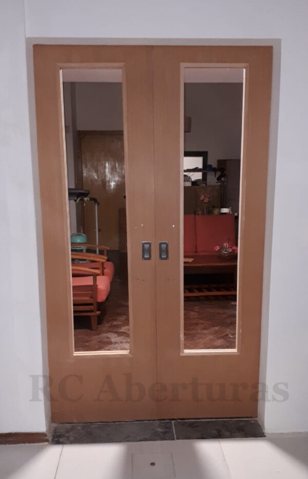 Puerta corrediza de dos hojas en madera (Modelo J2 vidrio) - Imagen 2