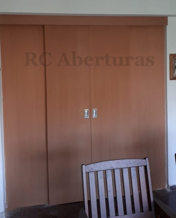 Puerta corrediza de 4 hojas en madera (Modelo J2)