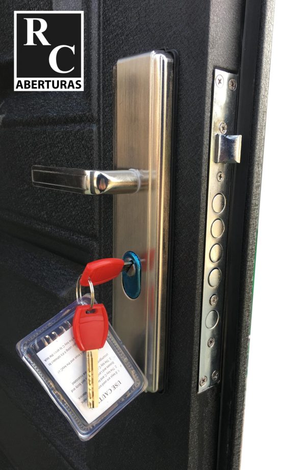 Pestillos, cerraduras o tambores con llaves para puerta de acero