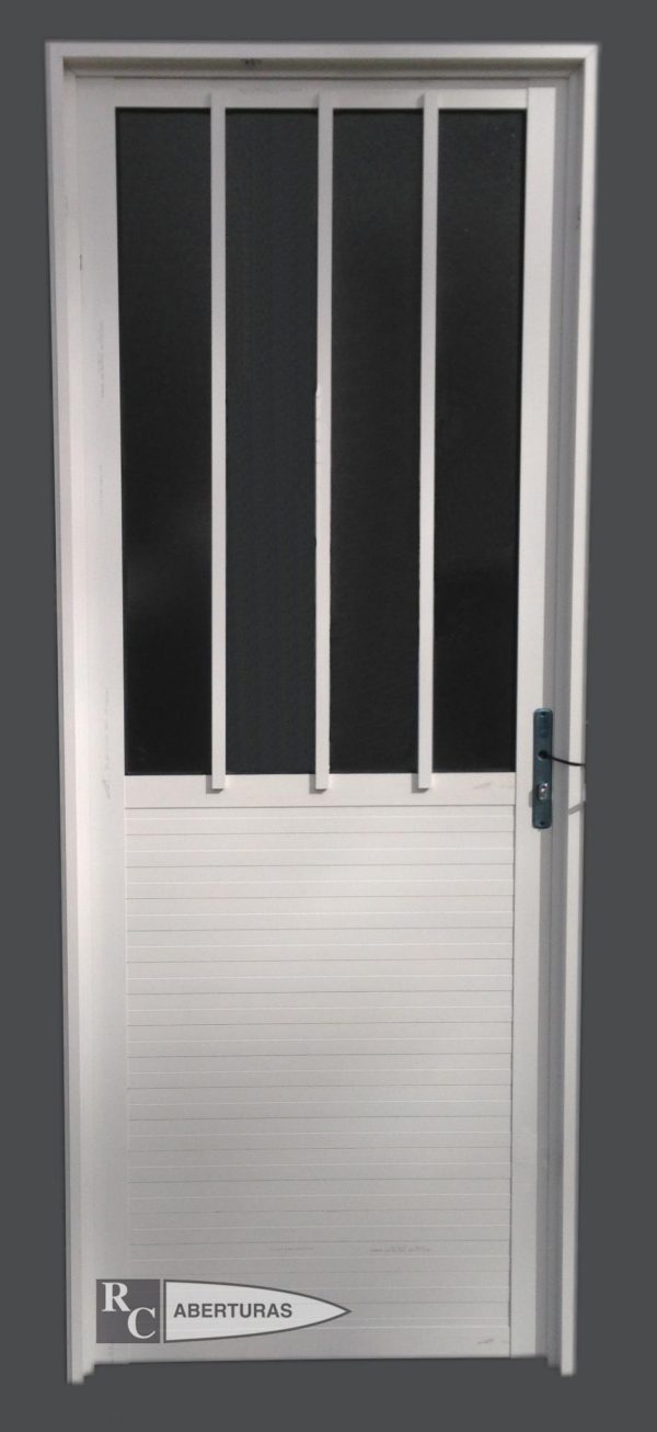 Puerta en aluminio (Medio vidrio con reja aluminio)